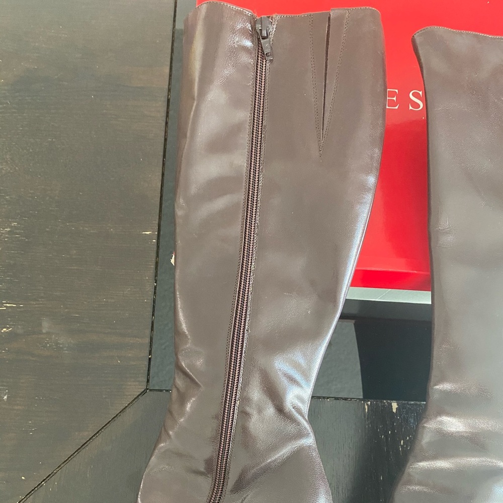Guess Boots - Picture 6 of 7
